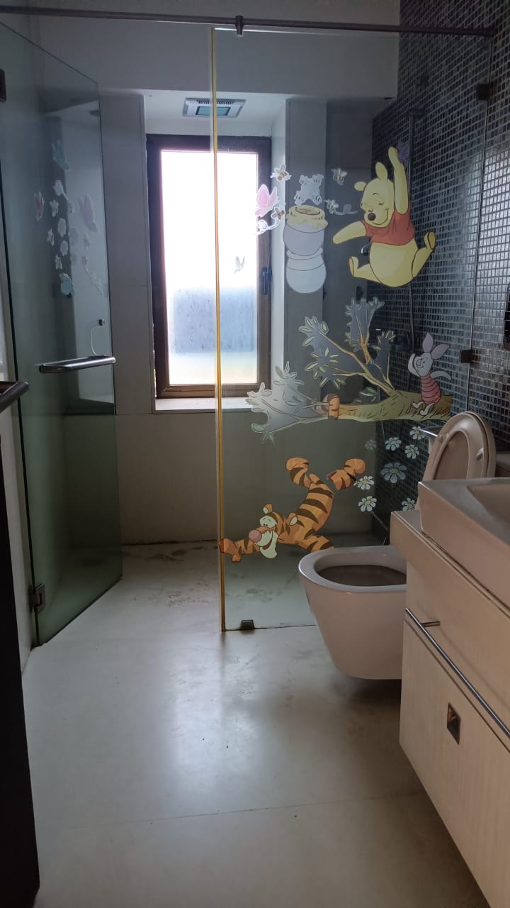 3 BHK Fully Furnished in Lake Front Solitaire , Powai